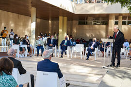 Discurso de Francisco de la Torre. Homenaje a los sanitarios en la Facultad de Medicina de la Universidad de Málaga. Campus de Teatinos. Octubre de 2021