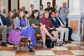 Asistentes al nombramiento de Eugenio Chicano como miembro de la Real Academia de Bellas Artes de San Telmo. Salón de los Espejos, Ayuntamiento de Málaga. Septiembre de 2016