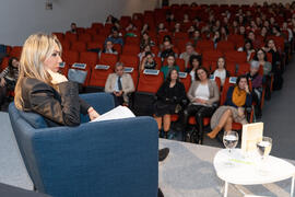 Cristina Mena. "Dialogando" con Ousman Umar. Facultad de Estudios Sociales y del Trabajo. Marzo de 2020