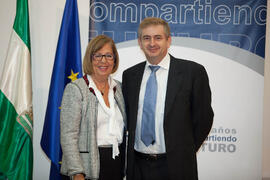 Homenaje al personal que cumple 25 años de servicio en la Universidad de Málaga, y personal jubilado. Paraninfo. Octubre de 2012.