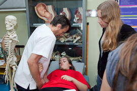 Prácticas de Fisioterapia. Escuela Universitaria de Ciencias de la Salud de la Universidad de Málaga. Paseo de Martiricos. Abril de 2013