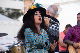 Concierto de Julia Martín. Festival solidario en los Baños del Carmen. Cursos de Verano de la Universidad de Málaga. Málaga. Julio de 2019
