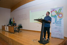 Taller «El soporte social y las relaciones sociales como mecanismos para mejorar la salud y calidad de vida de las personas mayores». Curso "Los servicios sociales como cuarto pilar del bienestar social". Cursos de Verano de la Universidad de Málaga. Vélez-Málaga. Julio de 2019