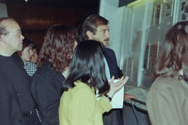 Inauguración de la exposición "Mujeres en la Guerra Civil". Abril de 1990