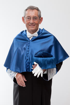 Retrato de Miguel Delibes de Castro en su investidura como Doctor "Honoris Causa" por la Facultad de Ciencias de la Universidad de Málaga. Junio de 2014