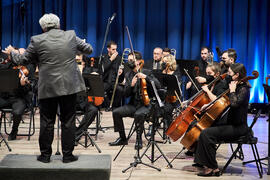 Miguel Romea dirige el Concierto de Bandas Sonoras de la 31 edición de Fancine de la Universidad de Málaga. Auditorio de la Escuela Técnica de Ingeniería de Telecomunicaciones e Informática. Noviembre de 2021