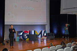 Conferencia "Dialogando" con Raquel Haro. Facultad de Psicología y Logopedia de la Universidad de Málaga. Febrero de 2022