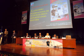 Acto de Clausura del 3º Congreso Internacional de Actividad Físico-Deportiva para Mayores de la Universidad de Málaga. Palacio de Ferias y Congresos de Málaga. Marzo de 2009