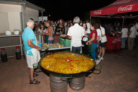 Paella para la fiesta de bienvenida a los alumnos de intercambio internacional de la Universidad de Málaga. Jardín botánico. Octubre de 2016
