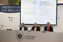 Diego Vera, José Ángel Narváez y José Antonio Cristóbal. Presentación de los Cursos de Verano 2016. Edificio del Rectorado. Mayo de 2016