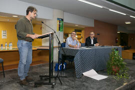 Eduardo Retamero en las Lecturas Poéticas en la UMA: "Poemas para el Siglo XXI". Biblioteca General. Octubre de 2017