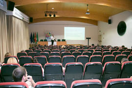 Conferencia de Luis Barriga. Curso "La integración social, reto actual de los Servicios Sociales". Cursos de Verano de la Universidad de Málaga. Vélez Málaga. Julio de 2018