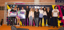 Jurado y ganadores del III Certamen de Cantautores Destino UMA. Jornadas de Puertas Abiertas de la Universidad de Málaga. Complejo Polideportivo Universitario. Abril de 2015
