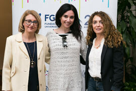 Isabel Ladrón de Guevara, Marta Flich y Macarena Parrado. Conferencia "Dialogando". Paraninfo. Noviembre de 2017