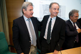 Salvador Moreno Peralta y Antonio Soler. Presentación del libro "Sur". Edificio del Rectorado. Octubre de 2018