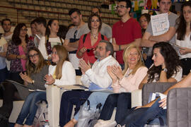 Jurado y asistentes del III Certamen de Cantautores Destino UMA. Jornadas de Puertas Abiertas de la Universidad de Málaga. Complejo Polideportivo Universitario. Abril de 2015