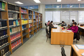 Biblioteca de Medicina. Campus de Teatinos. Abril de 2013