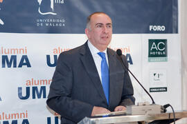 Juan José Sánchez Luque en su nombramiento como Alumno de Honor de la Universidad de Málaga y Presidente de Honor de la Unión Profesional Sanitaria de Málaga (UPROSAMA). AC Málaga Palacio. Febrero de 2015