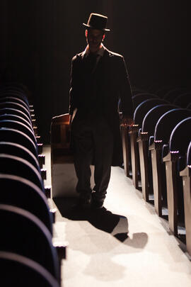 Edgar Caro. Ensayos para la Gala Inaugural de la XXIV edición de Fancine de la Universidad de Málaga. Teatro Cervantes. Noviembre de 2014