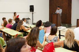 Intervención de Gaspar Garrote. Graduación en el CIE de la Universidad de Málaga. Centro Internacional de Español. Agosto de 2014