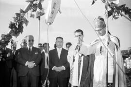 Málaga. Primera piedra de la Facultad de Ciencias Políticas, Económicas y Comerciales, en el Ejido.  Abril de 1965