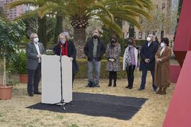 Intervención de Perry Oliver. Inauguración de la escultura "6+1", de José Ignacio Díaz de Rábago. Facultad de Ciencias de la Educación y Psicología. Campus de Teatinos. Enero de 2022
