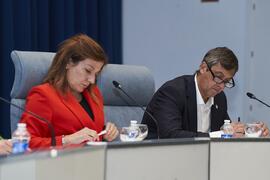 Olga Guerrero y Teodomiro López. Debate electoral entre los candidatos a Rector de la Universidad de Málaga. Escuela Técnica Superior de Ingeniería Informática y Telecomunicaciones. Noviembre de 2023