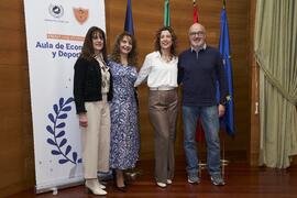 Foto de grupo. I Premios del Aula de Economía y Deporte de la Universidad de Málaga. Edificio del Rectorado. Febrero de 2024