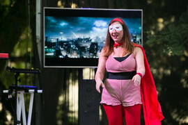 Representación de la obra "Superheroínas, S.L." de la compañía de teatro Caramala. Cursos de Verano de la Universidad de Málaga. Marbella. Julio de 2018