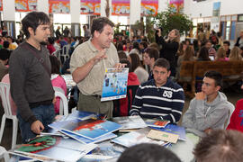 Encuentro "Café con Ciencia". Facultad de Educación y Psicología. Noviembre de 2013
