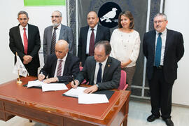Firma del convenio con la Universidad de Sharjah, Emiratos Árabes. Edificio del Rectorado. Noviembre de 2015
