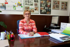 Retrato de Carmen Roberto Pérez, directora de la Escuela Infantil Francisca Luque. Campus de Teatinos. Mayo de 2014