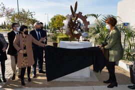 Inauguración de la escultura  de José Luis Martín García en la Facultad de Estudios y Sociales y del Trabajo de la Universidad de Málaga. Campus de Teatinos. Marzo de 2021