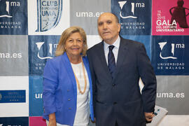 María Isabel Calero y Pedro Montiel. Gala del Deporte Universitario. Escuela Técnica Superior de Ingeniería de Telecomunicaciones. Junio de 2015