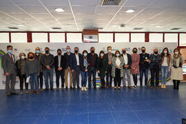Foto de grupo en la presentación de la Jornada de Puertas Abiertas de la Universidad de Málaga. Complejo Polideportivo Universitario. Marzo de 2022