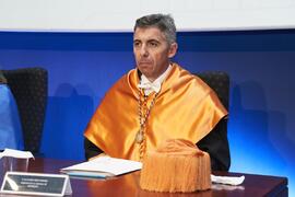 Salvador Jesús Pérez Moreno. Investidura de Andrea Goldsmith como doctora "Honoris Causa" por la Escuela Técnica Superior de Ingeniería de Telecomunicación de la Universidad de Málaga. Paraninfo. Octubre de 2024