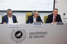 Diego Vera, José Ángel Narváez y José Antonio Cristóbal. Presentación de los Cursos de Verano 2016. Edificio del Rectorado. Mayo de 2016