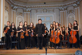 La Joven Orquesta de Cámara Pro-Música de Málaga en la entrega de medallas del Ateneo. Teatro María Cristina. Abril 2015