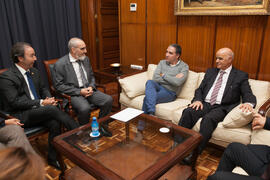 Reunión posterior a la firma del convenio con la Universidad de Sharjah, Emiratos Árabes. Palacio de la Marina. Noviembre de 2015