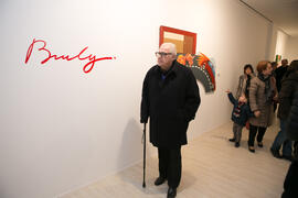 Eugenio Chicano en la inauguración de la exposición "Inventario", de Buly. Centro de Arte Contemporáneo Francisco Hernández, Vélez-Málaga. Diciembre de 2018