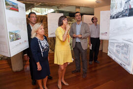 Presentación de las exposiciones realizadas con los trabajos de los alumnos de Arquitectura y Bellas Artes. Rectorado. Septiembre de 2013
