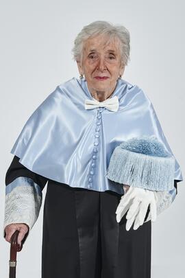 Retrato de Pilar Palomo Vázquez previo a su investidura como "Doctora Honoris Causa" por la Facultad de Filosofía y Letras de la Universidad de Málaga. Edificio del Rectorado. Junio de 2024