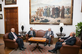 Reunión con el alcalde de Málaga posterior a la firma del convenio con la Universidad de Sharjah, Emiratos Árabes. Ayuntamiento de Málaga. Noviembre de 2015
