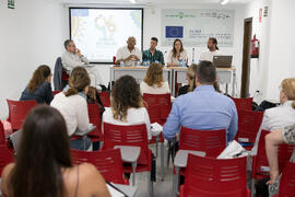 Mesa redonda: «Mesa de ONGs: La arriesgada tarea de la defensa de los derechos Humanos en la frontera». Curso "La inmigración de personas vulnerables". Cursos de Verano de la Universidad de Málaga. Vélez-Málaga. Julio de 2019