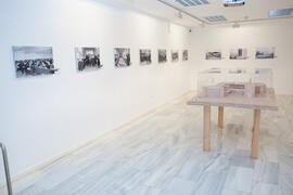 Sala de la exposición "Málaga, 50 años de la Facultad de Económicas" en el Archivo Municipal. Archivo Municipal. Noviembre de 2015