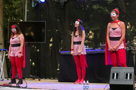 Representación de la obra "Superheroínas, S.L." de la compañía de teatro Caramala. Cursos de Verano de la Universidad de Málaga. Marbella. Julio de 2018