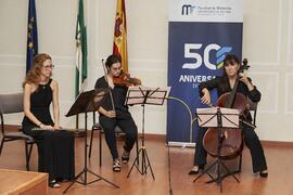 Trío de cuerdas. Celebración del 50 Aniversario de la Facultad de Medicina de la Universidad de Málaga. Facultad de Medicina. Octubre de 2022