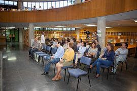 Público asistente a la presentación de la novela 'El protegido', de Pablo Aranda. Biblioteca General. Abril 2015