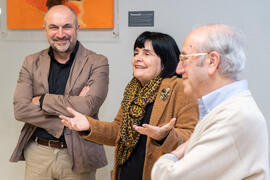 Tecla Lumbreras presenta la obra "Desconexión", de Carlos Barceló, donada a la Facultad de Económicas. Facultad de Ciencias Económicas y Empresariales. Marzo de 2020