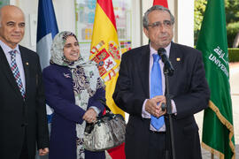 José Ángel Narváez en la inauguración de la Oficina de la Universidad de Sharjah, Emiratos Árabes. Jardín Botánico. Noviembre de 2015